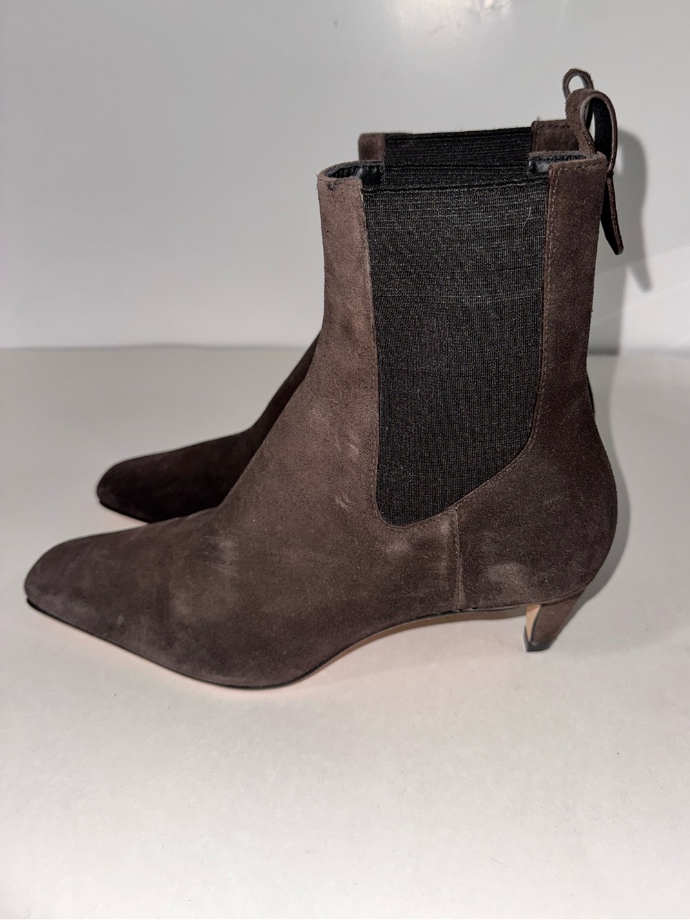 REFORMATION Roberta Ankle
Women's Boots Boss Suede
